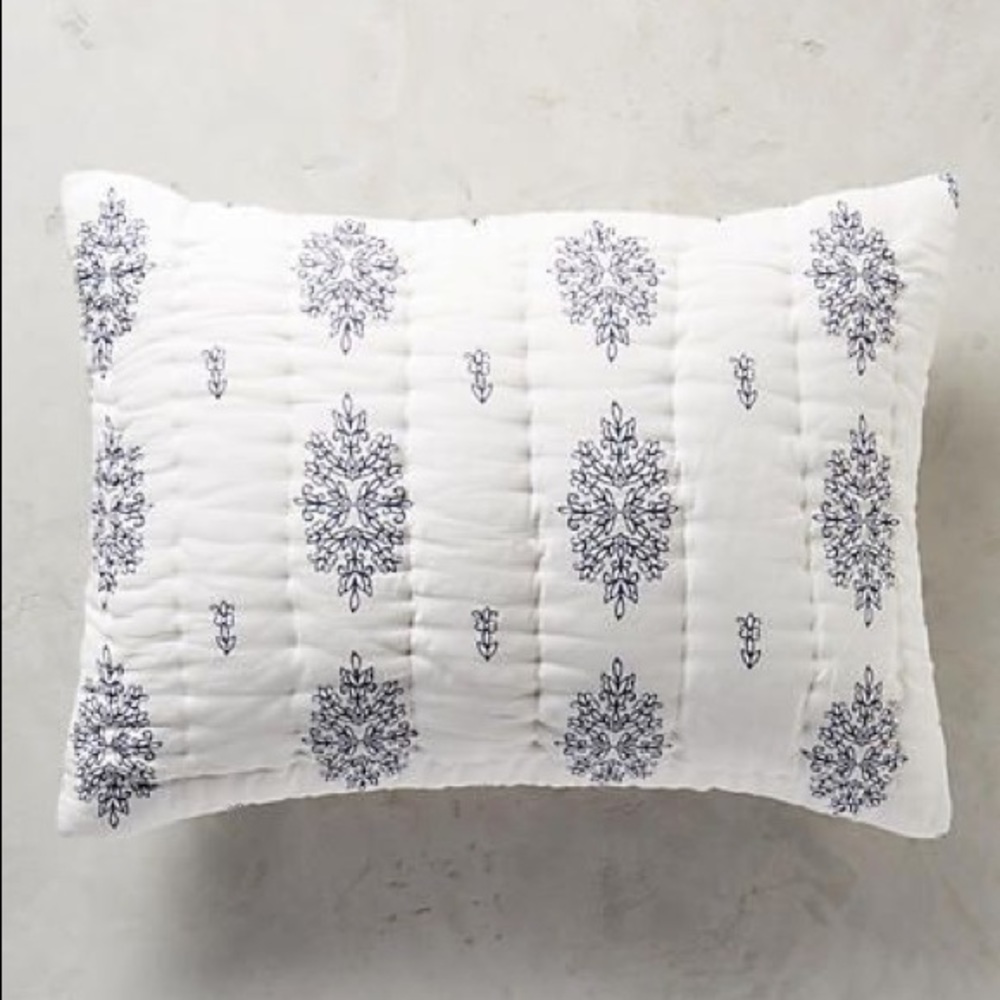 Anthropologie peonia standard sham set of 2